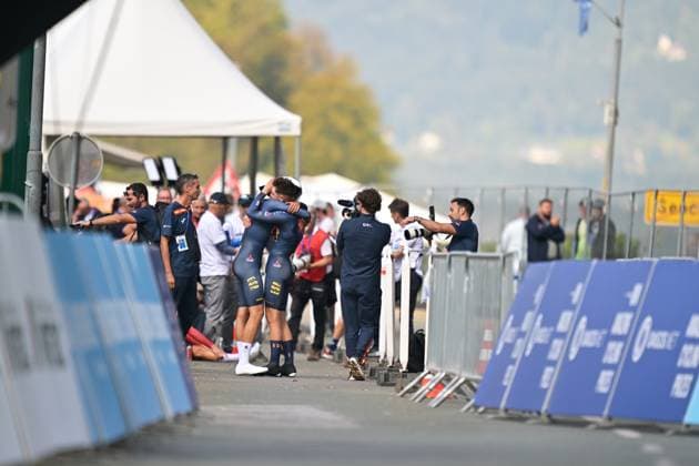 Spain s Hector Alvarez Martinez and Spain s Enaut Urcaregui Sanz celebrate after the Men U23 Individual Time Trial race (22km) at the cycling UEC Road European Championships, in Ljubljana, Slovenia, on Wednesday 7 October 2026. The UEC Road European Championships are taking place from 02 to 07 October in Ljubljana, Slovenia. DAVIDxPINTENS  x189041133x