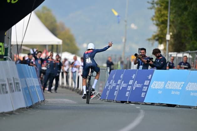 Spain s Hector Alvarez Martinez crosses the finish line to win the Men U23 Individual Time Trial race (22km) at the cycling UEC Road European Championships, in Ljubljana, Slovenia, on Wednesday 7 October 2026. The UEC Road European Championships are taking place from 02 to 07 October in Ljubljana, Slovenia. DAVIDxPINTENS  x189042530x