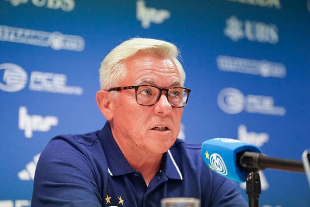 Schweiz, Zürich: Fussball - Grasshopper Club Zürich Vorstellung von Cheftrainer Olaf Janßen Pressekonferenz (Zürich) - Mimik, Gesichtsausdruck, Emotion, Pressekonferenz, Medien Copyright: xJOERANxSTEINSIEKx