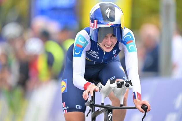France s Juliette Berthet crosses the finish line of the Women Elite Individual Time Trial race (22km) at the cycling UEC Road European Championships, in Ljubljana, Slovenia, on Wednesday 7 October 2026. The UEC Road European Championships are taking place from 02 to 07 October in Ljubljana, Slovenia. DAVIDxPINTENS  x189055068x