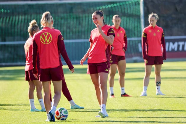 Eppelheim, Deutschland: 07.10.2026 - Deutsche Fußballnationalmannschaft der Frauen - Training - Testspiel Deutschland vs. Australien Im Bild: v.li. die Zweite Melissa Kössler Koessler (Deutschland) Copyright: HMBxMedia MadeleinexFantini