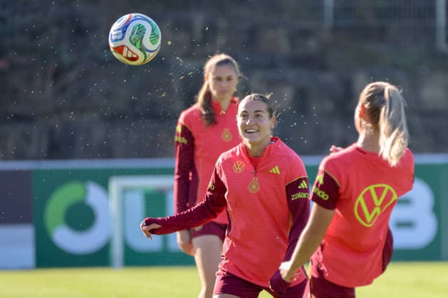Eppelheim, Deutschland: 07.10.2026 - Deutsche Fußballnationalmannschaft der Frauen - Training - Testspiel Deutschland vs. Australien Im Bild: Carlotta Wamser (Deutschland) Copyright: HMBxMedia MadeleinexFantini
