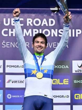 UEC 2026 Road European Championships Ljubljana 07 10 2026 SENCUR, SLOVENIA - OCTOBER 07 : gold medal Roglic Primoz (SLO) pictured during the podium ceremony of the Men Elite Individual Time Trial at the 2026 UEC Road European Championships. An UCI Continental Championships time trial cycling race with start and finish in Sencur on October 7, 2026 in Sencur, Slovenia, 07 10 2026 Sencur Slovenia  Copyright: xJanxDexMeuleneirx