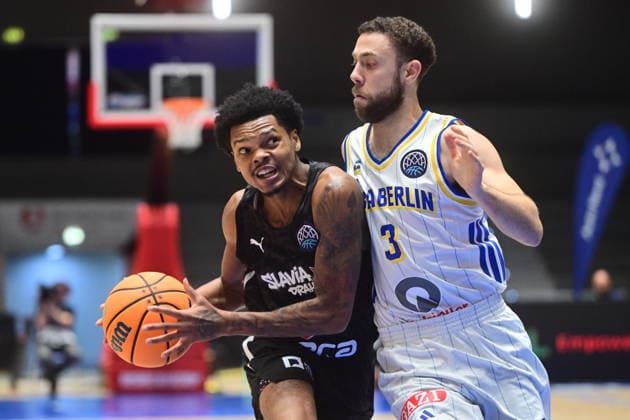 Men s basketball Champions League, group G, 1st round, match Slavia Praha NBK and Alba Berlin in Pardubice, Czech Republic, October 7, 2026. From left Ronaldo Segu of Slavia, Jordan Ford of Alba Berlin. (CTKxPhoto JosefxVostarek) CTKPhotoP2026100707185  CTKPhotoP2026100707185