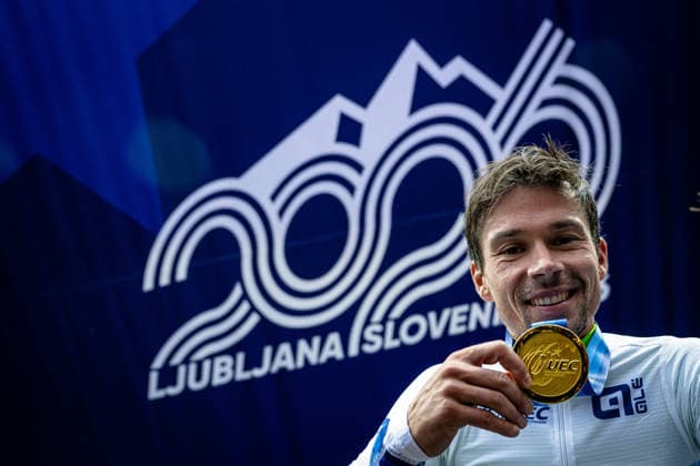 ROGLIÄa PrimoÅ¾ - ROGLIC Primoz: UEC Road cycling, Rad, Radsport, Strasse European Championships - Ljubljana 2026 ROGLIÄa PrimoÅ¾ - ROGLIC Primoz ( SLO ) Slovenia Winner - First Place Award Ceremony Medal Ceremony Podium - Querformat - quer - horizontal - Landscape - Event Veranstaltung: UEC Road Cycling European Championships 2026 Ljubljana - Category Kategorie: Cycling - Road Cycling European Championships - Individual Time Trail Elite Men - Location Ort: Europe Slovenia - Sencur - Å enÄur - Discipline: Individual Time Trail ( ITT ) - Distance: 22 km - Date Datum: 07.10.2026 Wednesday Day 5 -