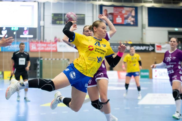 Handball, Alsco HBF1: HC Leipzig - TuS Metzingen; 07.10.2026 Lara Tauchmann (28, HC Leipzig) wirft. Alsco Handball Bundesliga Frauen HBF1, Saison 2026 2027, 5. Spieltag: HC Leipzig vs. TuS Metzingen am 07.10.2026 im Sportcenter Markranstädt. Copyright: xBEAUTIFULxSPORTS JanxKaeferx