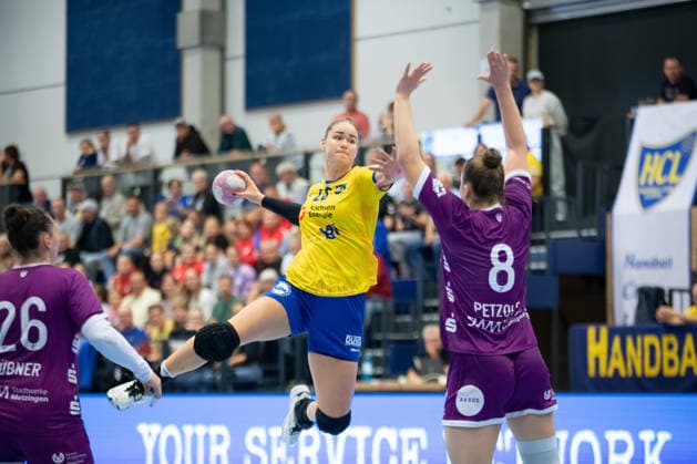 Handball, Alsco HBF1: HC Leipzig - TuS Metzingen; 07.10.2026 Marlene Tucholke (23, HC Leipzig) steigt zum Wurf hoch. Alsco Handball Bundesliga Frauen HBF1, Saison 2026 2027, 5. Spieltag: HC Leipzig vs. TuS Metzingen am 07.10.2026 im Sportcenter Markranstädt. Copyright: xBEAUTIFULxSPORTS JanxKaeferx