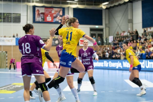Handball, Alsco HBF1: HC Leipzig - TuS Metzingen; 07.10.2026 Wiebke Meyer (41, HC Leipzig) setzt sich durch. Alsco Handball Bundesliga Frauen HBF1, Saison 2026 2027, 5. Spieltag: HC Leipzig vs. TuS Metzingen am 07.10.2026 im Sportcenter Markranstädt. Copyright: xBEAUTIFULxSPORTS JanxKaeferx