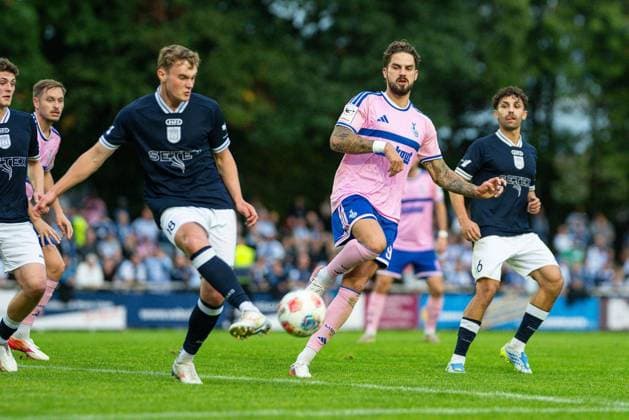 Niederrheinpokal SV Blau-Weiß Dingden - MSV Duisburg ** NUR FÜR REDAKTIONELLE ZWECKE ** EDITORIAL USE ONLY **<p>Fußball Niederrheinpokal SV Blau-Weiß Dingden - MSV Duisburg am 07.10.26 am Sportplatz am Höingsweg in Hamminkeln Lex Tyger Lobinger ( Duisburg ) Duisburg Copyright: JakobxKlos