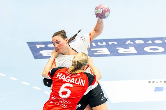 07.10.2026, GER, Handball, Frauen, Saison 2026 2027, Alsco 1.Bl, 5.Spieltag, Thüringer HC - HSG Blomberg-Lippe Diana Doegg Magnusdottir (HSG Blomberg-Lippe), Alfa Bra Oddsdottir Hagalin (Thueringer HC,6) 99947 Bad Langensalza Salza Halle Sporthalle Mehrz Thüringen Deutschland