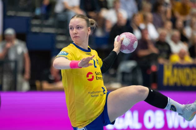 Handball, Alsco HBF1: HC Leipzig - TuS Metzingen; 07.10.2026 Pauline Uhlmann (2, HC Leipzig) wirft einen Siebenmeter. Alsco Handball Bundesliga Frauen HBF1, Saison 2026 2027, 5. Spieltag: HC Leipzig vs. TuS Metzingen am 07.10.2026 im Sportcenter Markranstädt. Copyright: xBEAUTIFULxSPORTS JanxKaeferx