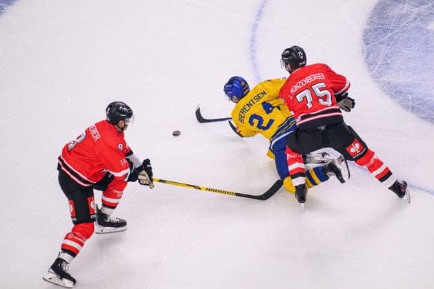 COLOGNE, GERMANY - 7 OCTOBER, 2026: - The Champions Hockey League match Koelner Haie vs. Herning Blue Fox at LANXESS arena.  Copyright: xVitaliixKliuievx