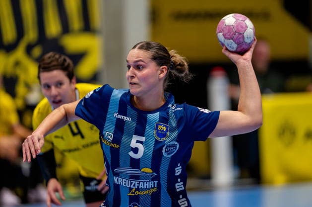 Dortmund, 07.10.2026, Handball, Damen, Alsco Handball Bundesliga Frauen, 5. Spieltag , BVB Borussia Dortmund - Buxtehuder SV Maj Nielsen (Buxtehuder SV, 5) beim Siebenmeter Dortmund Sporthalle Wellinghofen NRW Germany