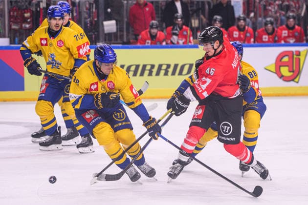 COLOGNE, GERMANY - 7 OCTOBER, 2026: - The Champions Hockey League match Koelner Haie vs. Herning Blue Fox at LANXESS arena.  Copyright: xVitaliixKliuievx