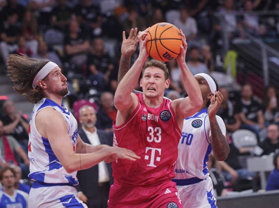 Patrick Heckmann Telekom Baskets Bonn vs. FC Porto - Basketball Champions League BCL Foto: Jörn Wolter