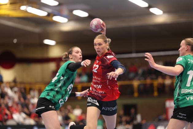 GER, Bensheim, HSG Bensheim Flames vs Vfl Oldenburg, Alsco Handball Bundesliga Frauen, Handball, DHB, Spielzeit 2026 2027, Weststadthalle Bensheim, 5. Spieltag im Bild v.l.: Neele Mara Orth (Bensheim Flames Frauen 32) DFB DFL REGULATIONS PROHIBIT ANY USE OF PHOTOGRAPHS AS IMAGE SEQUENCES AND OR QUASI-VIDEO, 07.10.2026 Copyright: HMBxMedia HendrikxHamelau