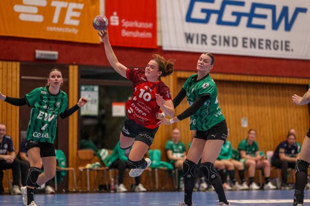 GER, Bensheim, HSG Bensheim Flames vs Vfl Oldenburg, Alsco Handball Bundesliga Frauen, Handball, DHB, Spielzeit 2026 2027, Weststadthalle Bensheim, 5. Spieltag im Bild v.l.: Ida Hoberg Rasmussen (Bensheim Flames Frauen 10) DFB DFL REGULATIONS PROHIBIT ANY USE OF PHOTOGRAPHS AS IMAGE SEQUENCES AND OR QUASI-VIDEO, 07.10.2026 Copyright: HMBxMedia HendrikxHamelau