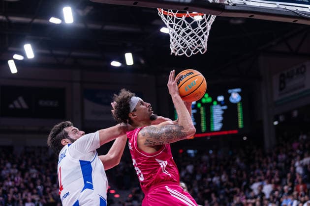 Basketball Champions League, Telekom Baskets Bonn vs. FC Porto, 7.10.2026 Michael Kessens (Telekom Baskets Bonn 6) gegen Miguel Queiroz (FC Porto Basketball) -- Basketball Champions League, Telekom Baskets Bonn vs. FC Porto, 7.10.2026, Telekom Dome, Bonn Copyright: xBEAUTIFULxSPORTS Derixx