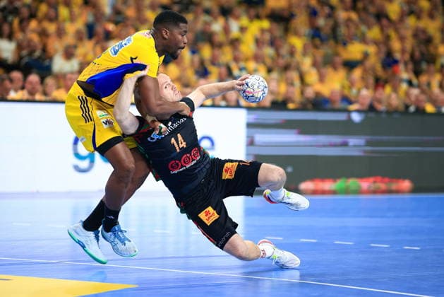 2026.10.07 Kielce Pilka reczna , Liga Mistrzow EHF , sezon 2026 27 Industria Kielce - SC Magdeburg N z Omar Ingi Magnusson Foto Tomasz Fafara PressFocus 2026.10.07 Kielce Handball , EHF Champions League , 2026 2027 season Industria Kielce - SC Magdeburg Omar Ingi Magnusson Credit: Tomasz Fafara PressFocus NEWSPIX.PL --- newspix.pl 
