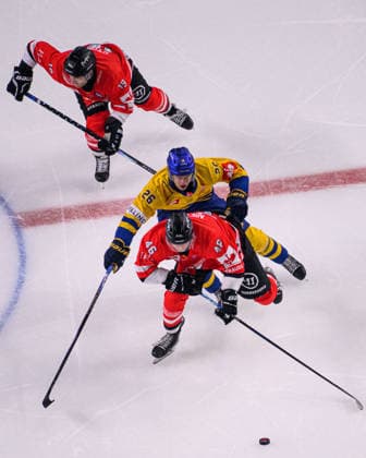 COLOGNE, GERMANY - 7 OCTOBER, 2026: - The Champions Hockey League match Koelner Haie vs. Herning Blue Fox at LANXESS arena.  Copyright: xVitaliixKliuievx