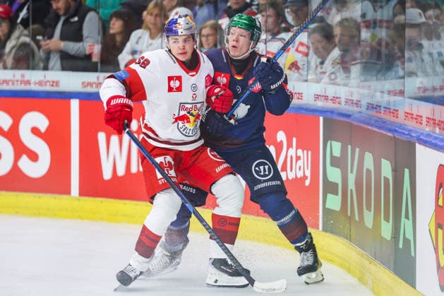 Ice hockey, Eishockey - CHL, EC RBS vs Berlin SALZBURG,AUSTRIA,07.OCT.26 - ICE HOCKEY - CHL, Champions Hockey League, group stage, EC Red Bull Salzburg vs Eisbaeren Berlin. Image shows Adrian Christian Gesson (EC RBS) and Jonas Mueller (Berlin).  GEPAxpictures xDavidxGeieregger
