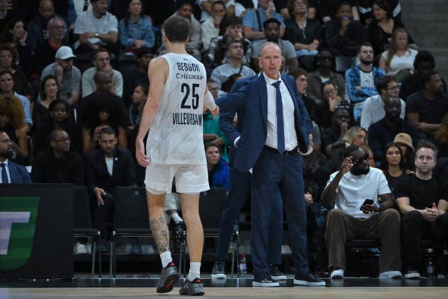 EuroLeague 2026, Paris Basketball vs LDLC ASVEL Villeurbanne, Basketball HUGO BESSON of ASVEL shake hands with ASVEL Assistant Coach VINCENT COLLET during the EuroLeague 2026 match between Paris Basketball and LDLC ASVEL Villeurbanne at Adidas Arena on October 07, 2026 in Paris, France. Paris Adidas Arena France