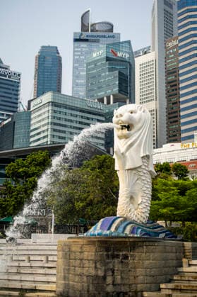 F1 - SINGAPORE GRAND PRIX 2026 Merlion, the official mascot of Singapore, ambiance during the 2026 Formula 1 Singapore Grand Prix, 17th round of the 2026 Formula One World Championship, WM, Weltmeisterschaft from October 9 to 11, 2026 on the Marina Bay Street Circuit, in Singapore, Singapore - SingaporeSingapore  Copyright: xJulienxDelfossex