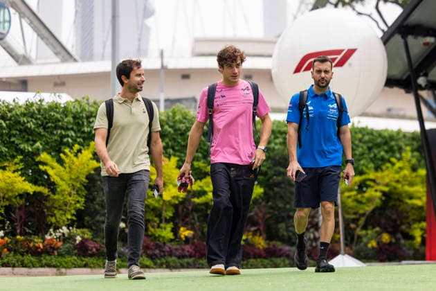 F1 - SINGAPORE GRAND PRIX 2026 COLAPINTO Franco (arg), Alpine F1 Team A526, portrait during the 2026 Formula 1 Singapore Grand Prix, 17th round of the 2026 Formula One World Championship, WM, Weltmeisterschaft from October 9 to 11, 2026 on the Marina Bay Street Circuit, in Singapore, Singapore - SingaporeSingapore  Copyright: xJulienxDelfossex