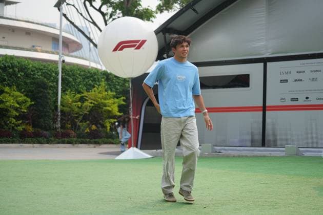 October 8, 2026, Singapore, Singapore: Alexander Albon (THA) (Atlassian Williams F1 Team) in the paddock of the Formula 1 Singapore Grand Prix 2026 at the Marina Bay Street Circuit. F1 2026: (Paddock) Singapore Grand Prix In Singapore, Singapore - 08 Oct 2026  - ZUMAs197 20261008_aaa_s197_005 Copyright: xLucaxMartinix