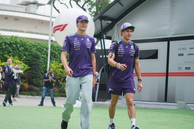 F1 2026: (Paddock) Singapore Grand Prix in Singapore, Singapore - 08 Oct 2026 George Russell (GBR) (Mercedes-AMG Petronas F1 Team) and Andrea Kimi Antonelli (ITA) (Mercedes-AMG Petronas F1 Team) in the paddock of the Formula 1 Singapore Grand Prix 2026 at the Marina Bay Street Circuit. Singapore Singapore Copyright: xLucaxMartinix xSOPAxImagesx Luca-Martini-1456856