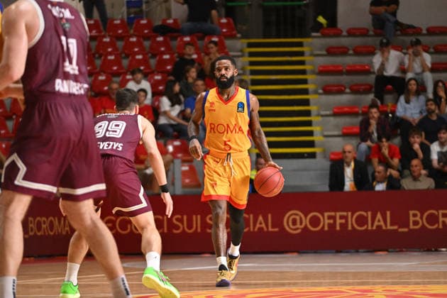 BASKETBALL - EuroCup - Roma Basketball vs. Lietkabelis Panevezys Photo by IPA ABACAPRESS.COM89424960 - Corey Davis of BC Roma during the BKT EuroCup Round 2 game between BC Roma and Lietkebalis at the Palazzetto dello on the 7th, 2026, in Rome, Italy. Rome Italy  Copyright: xIPAxSport ABACAx
