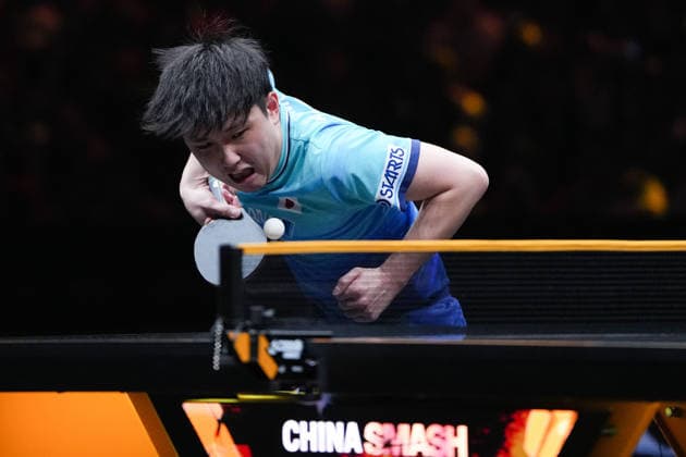 (261008) -- BEIJING, Oct. 8, 2026 -- Harimoto Tomokazu of Japan serves during the men s singles round of 16 match between Zhou Qihao of China and Harimoto Tomokazu of Japan at 2026 World Table tennis, Tischtennis (WTT) China Smash in Beijing, China, Oct. 8, 2026. ) (SP)CHINA-BEIJING-TABLE TENNIS-WTT-CHINA SMASH-MEN S SINGLES (CN) JuxHuanzong 
