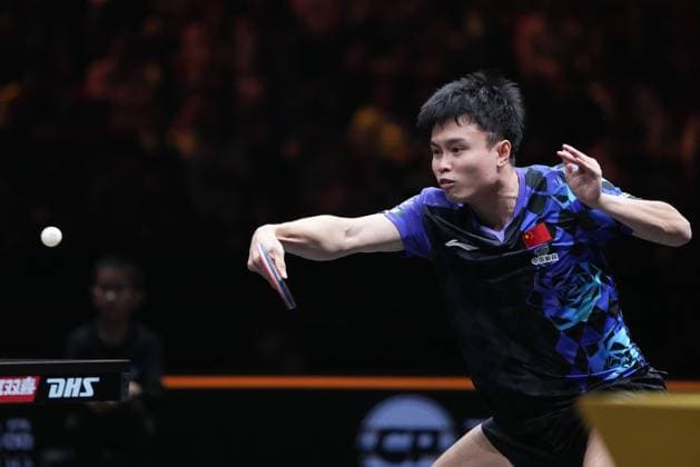 (261008) -- BEIJING, Oct. 8, 2026 -- Zhou Qihao of China hits a return during the men s singles round of 16 match between Zhou Qihao of China and Harimoto Tomokazu of Japan at 2026 World Table tennis, Tischtennis (WTT) China Smash in Beijing, China, Oct. 8, 2026. ) (SP)CHINA-BEIJING-TABLE TENNIS-WTT-CHINA SMASH-MEN S SINGLES (CN) JuxHuanzong 