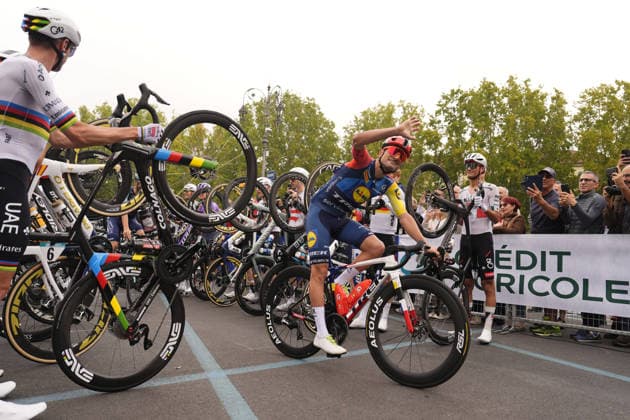 Riders bid farewell to Jacopo Mosca for the final race of his career during the 110th edition of the Gran Piemonte 2026 a 185 km one day race from Asti to Bra on October 08, 2026, Italy.  Copyright: xFabioxFerrari LaPressex