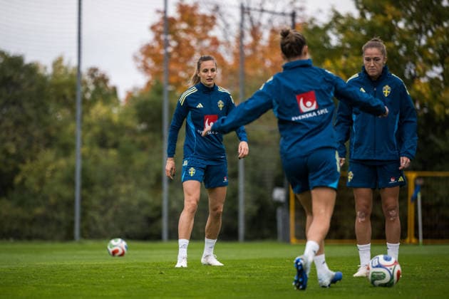 261008 Nathalie Björn of the Swedish women s national football team during a training session on October 8, 2026 in Stockholm. Photo: Johanna Säll BILDBYRAN kod JL JL0637 fotboll football soccer fotball vm-kval kval fifa womens world cup qualifier qualifier träning practice training sverige sweden dam bbengfotboll football soccer fotball vm-kval kval fifa womens world cup qualifier qualifier träning practice training sverige sweden dam bbeng Copyright: JOHANNAxSÄLL BB261008BB189