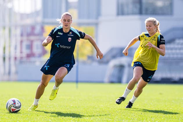 261008 Lisa Naalsund of the Norwegian women™s national football team during a training session on October 8, 2026 in Bucharest. Photo: Marius Simensen BILDBYRAN Cop 238 bbeng dam fifa women s world cup qualifier football fotball fotboll norge norway practice soccer training trening träning Copyright: MARIUSxSIMENSEN BB261008BB219