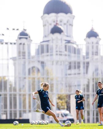 261008 Ada Hegerberg of the Norwegian women™s national football team during a training session on October 8, 2026 in Bucharest. Photo: Marius Simensen BILDBYRAN Cop 238 bbeng dam fifa women s world cup qualifier football fotball fotboll norge norway practice soccer training trening träning Copyright: MARIUSxSIMENSEN BB261008BB229