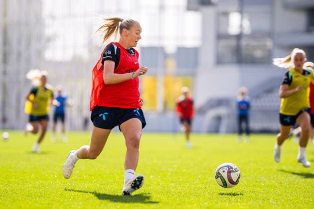 261008 Frida Maanum of the Norwegian women™s national football team during a training session on October 8, 2026 in Bucharest. Photo: Marius Simensen BILDBYRAN Cop 238 bbeng dam fifa women s world cup qualifier football fotball fotboll norge norway practice soccer training trening träning Copyright: MARIUSxSIMENSEN BB261008BB245