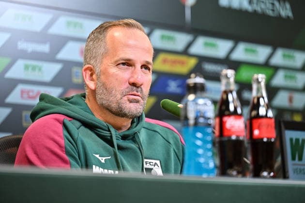 Pressekonferenz FC Augsburg, 08.10.2026 AUGSBURG, GERMANY; 08. OCTOBER: im Bild Manuel BAUM Coach FC Augsburg bei der Pressekonferenz vor der Bundesliga Partie gegen den FC Bayern Copyright: xBEAUTIFULxSPORTS Goldbergx
