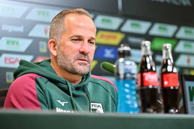 Pressekonferenz FC Augsburg, 08.10.2026 AUGSBURG, GERMANY; 08. OCTOBER: im Bild Manuel BAUM Coach FC Augsburg bei der Pressekonferenz vor der Bundesliga Partie gegen den FC Bayern Copyright: xBEAUTIFULxSPORTS Goldbergx