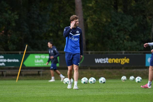 Deutschland: Fussball, Trainingseinheit, 3. Liga, Saison 2026-2027, NVB-Campus B-Platz Hänsch-Arena, SV Meppen, Donnerstag, 08.10.2026, Vormittagstraining: Moritz Heyer (Gastspieler, SV Meppen) Copyright: xLennxLübbersx