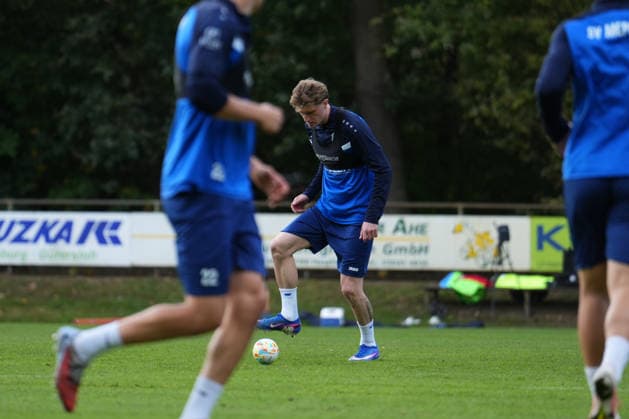 Deutschland: Fussball, Trainingseinheit, 3. Liga, Saison 2026-2027, NVB-Campus B-Platz Hänsch-Arena, SV Meppen, Donnerstag, 08.10.2026, Vormittagstraining: Tony Rölke (Gastspieler, SV Meppen) Copyright: xLennxLübbersx