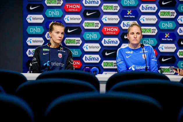 Women s National Soccer Team Prepares for World Cup Qualifiers Bucharest, Romania, October 8, 2026 Lisa Fjeldstad Naalsund and Frida Maanum during a training session at Stadionul Arcul de Triumf, before the World Cup qualifier against Romania. Photo by Nikola Krstic, NTB Romania, Bucharest. EDITORIAL USE ONLY. RESTRICTED USE FOR BETTING COMPANIES.  Copyright: xNikolaxKrsticx xNTBx