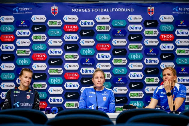Women s National Soccer Team Prepares for World Cup Qualifiers Bucharest, Romania, October 8, 2026 Lisa Fjeldstad Naalsund and Frida Maanum during a training session at Stadionul Arcul de Triumf, before the World Cup qualifier against Romania. Photo by Nikola Krstic, NTB Romania, Bucharest. EDITORIAL USE ONLY. RESTRICTED USE FOR BETTING COMPANIES.  Copyright: xNikolaxKrsticx xNTBx