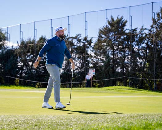 Open de Espa–a presented by Madrid - Day One MADRID, SPAIN - OCTOBER 8: Shane Lowry of Ireland walks to the green on day one of the Open de Espa–a presented by Madrid at Club de Campo Villa de Madrid on October 8, 2026 in Madrid, Spain. Madrid Club de Campo Villa de Madrid Madrid Spain Copyright: xAlbertoxGardinx AGardin_20261008_Golf_Esp_Mad_0333