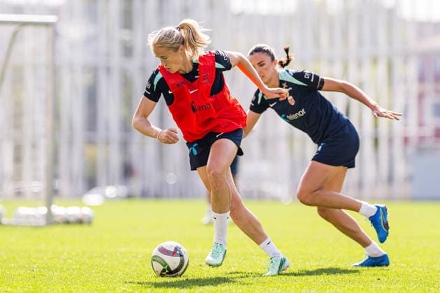 261008 Julie Blakstad of the Norwegian women™s national football team during a training session on October 8, 2026 in Bucharest. Photo: Marius Simensen BILDBYRAN Cop 238 bbeng dam fifa women s world cup qualifier football fotball fotboll norge norway practice soccer training trening träning Copyright: MARIUSxSIMENSEN BB261008BB273