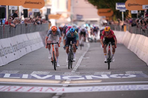 France s Dorian Godon of Netcompany INEOS winner of the race on the finish line during the 110th edition of the Gran Piemonte 2026 a 185 km one day race from Asti to Bra on October 08, 2026, Italy.  Copyright: xMarcoxAlpozzi LaPressex