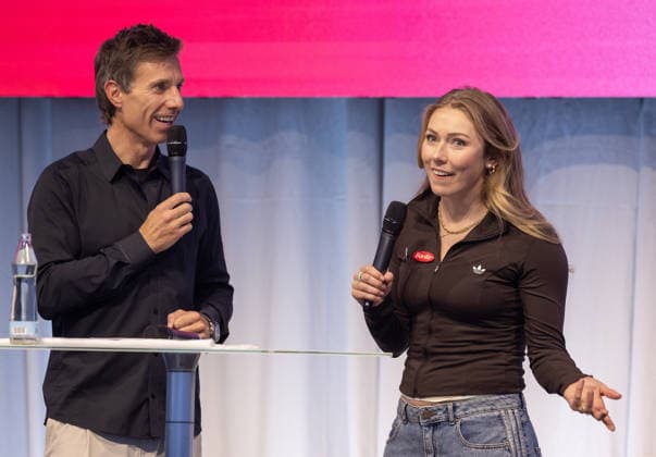 ALPINE SKIING - Atomic Media Day 2026 ALTENMARKT,AUSTRIA,08.OCT.26 - ALPINE SKIING - Atomic Media Day. Image shows presenter Christian Brugger and Mikaela Shiffrin (USA).  GEPAxpictures xHaraldxSteiner