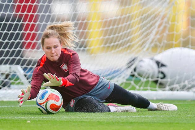 08.10.2026 LEUVEN , PILKA NOZNA KOBIET ( WOMEN S FOOTBALL) TRENING OFICJALNY PRZED POLFINALEM BARAZY MISTRZOSTW SWIATA 2027 TRENING NZ. KINGA SEWERYN FOTO RADOSLAW JOZWIAK CYFRASPORT NEWSPIX.PL --- Newspix.pl RA2_6268