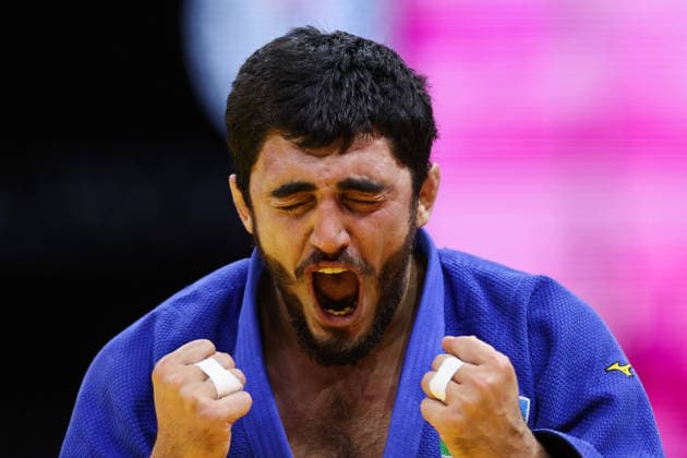 AZERBAIJAN, BAKU - OCTOBER 8, 2026: Murad Fatiyev of Azerbaijan celebrates his victory after a -90 kg bout against Nemanja Majdov of Serbia as part of the 2026 World Judo Championships at the National Gymnastics Arena. Mikhail Sinitsyn TASS  98958142